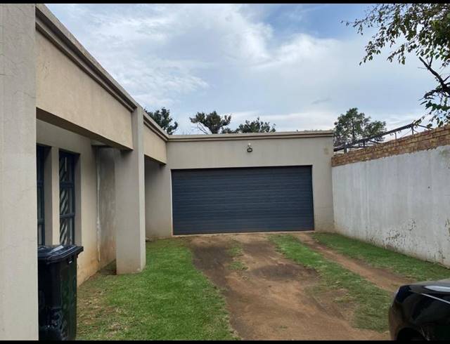 4 BEDROOM HOUSE FOR SALE IN BENONI CENTRAL
